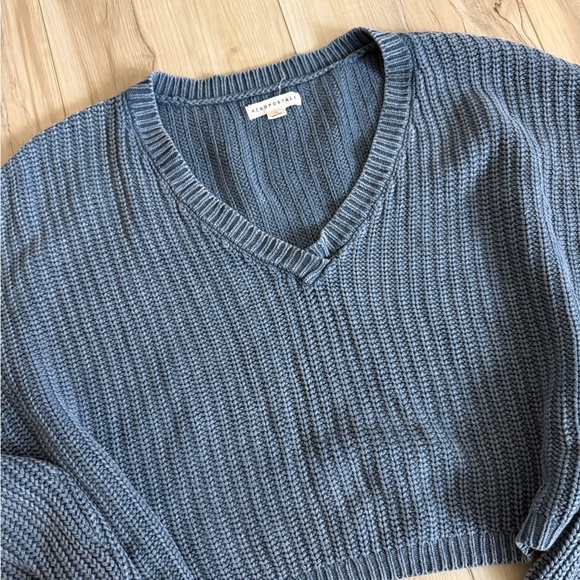 Aeropostale Blue V-Neck Cropped Sweater - Picture 2 of 8